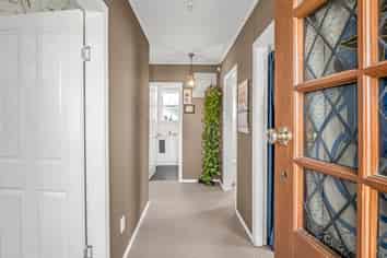 22 Duff Crescent, Highbury