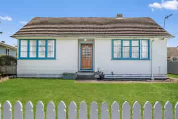 22 Duff Crescent, Highbury