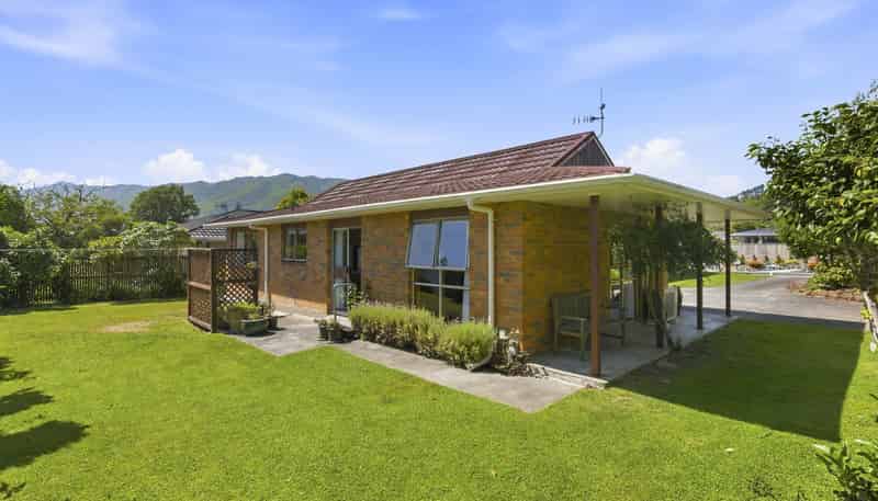 4a Edgewater Street, Waikanae