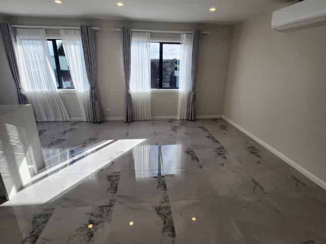 A/8 Doughty Place, Otara