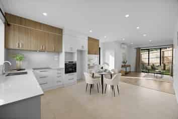 3/233 Great North Road, Henderson