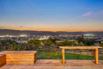 47 Percy Kinsman Crescent, Riverstone Terraces