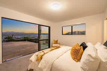 47 Percy Kinsman Crescent, Riverstone Terraces