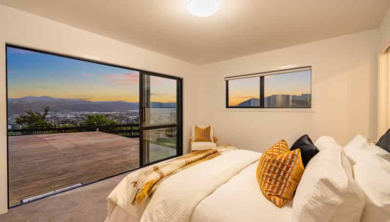 47 Percy Kinsman Crescent, Riverstone Terraces