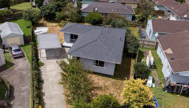 5 De Bloge Place, Clendon Park