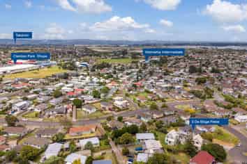 5 De Bloge Place, Clendon Park