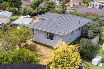 5 De Bloge Place, Clendon Park