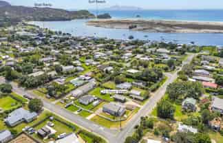13 Wood Street, Mangawhai Heads