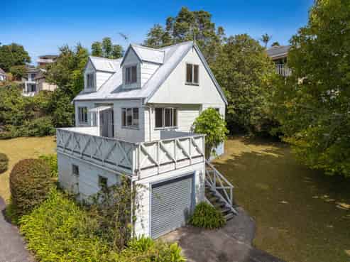 18 Tesla Place, Totara Vale