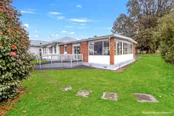 33 Page Street, Stratford