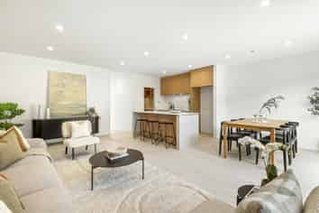 18 Wakaturia Way, Glenfield