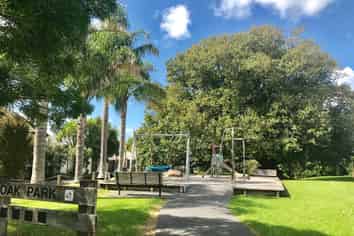 10 Oakpark Place, West Harbour