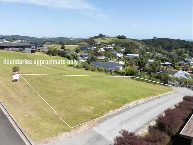 27 Dudley Crescent, Cable Bay