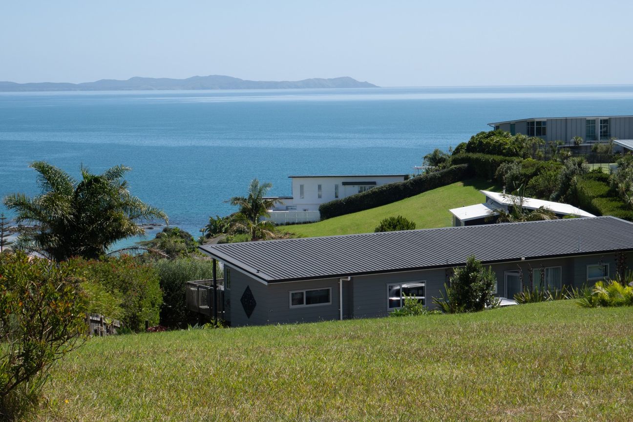 Elevated Coastal Living Awaits - Ansicht 5