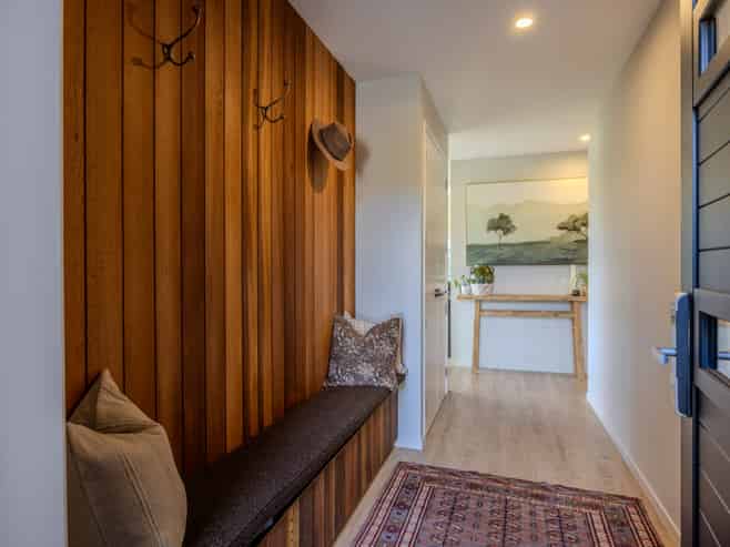 32 Mount Nicholas Avenue, Wanaka