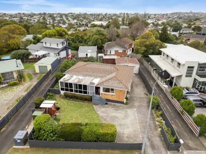 19 Whitford Road, Northpark