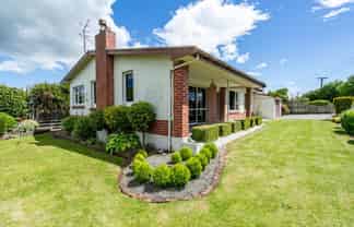 364 Great North Road, Winton