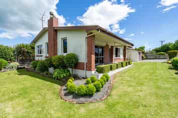 364 Great North Road, Winton