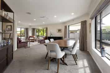 15 Kingsford Mews, Hamilton East