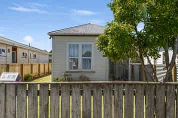 132 Harrison Street, Whanganui Central