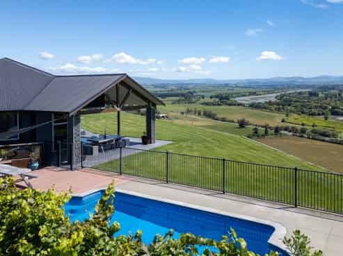 3369 State Highway 50, Maraekakaho