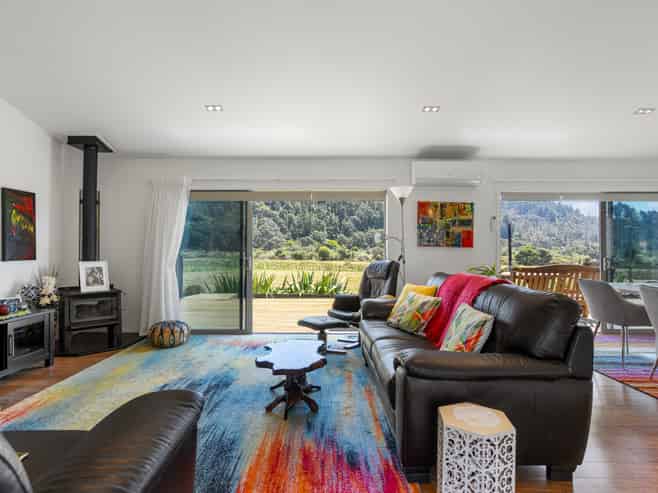 121 Seabreeze Lane, Whangamata