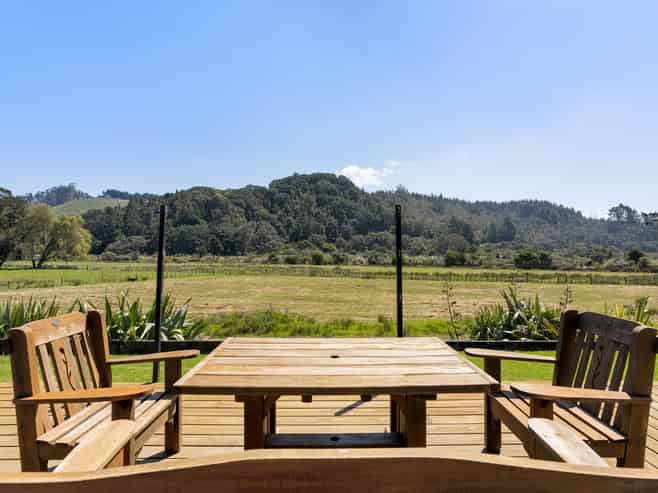 121 Seabreeze Lane, Whangamata