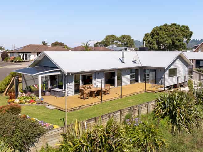 121 Seabreeze Lane, Whangamata