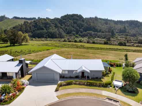 121 Seabreeze Lane, Whangamata