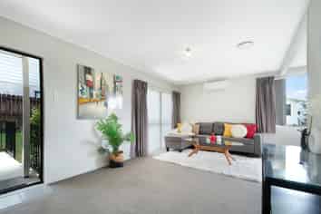 2/30 Chislehurst Street, Henderson