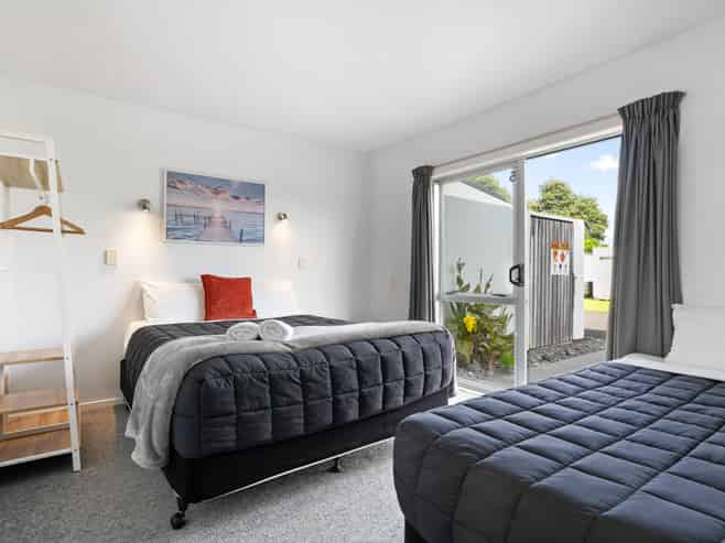 5/415 Port Road, Whangamata