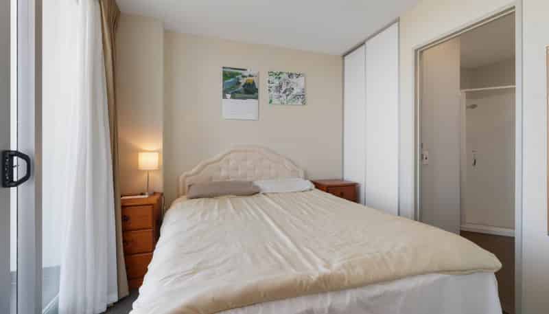 1601/17 Amersham Way, Manukau