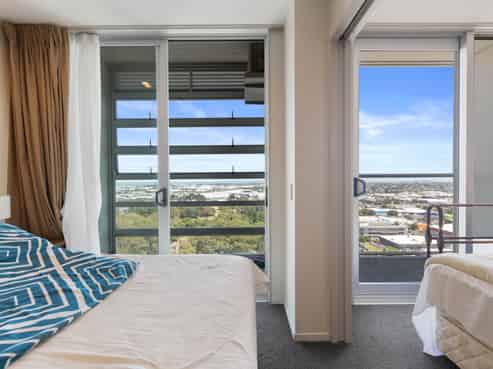 1601/17 Amersham Way, Manukau