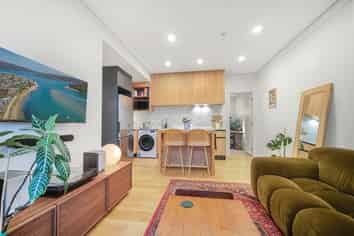 207/8 Meadowbank Road, Meadowbank