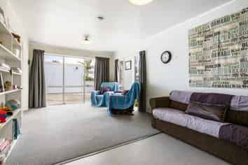 121 Exeter Road, Whangamata