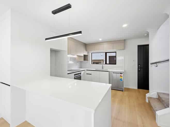 73 Royal Road, Massey