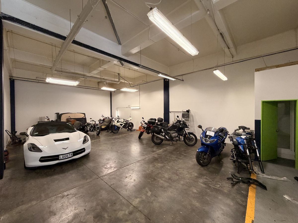 High stud warehouse with offices! - Ansicht 2