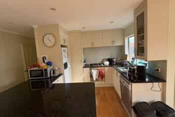 11 Jeffs Road, Flat Bush