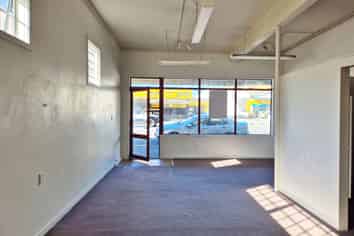 Compact Retail Space in Kilbirnie