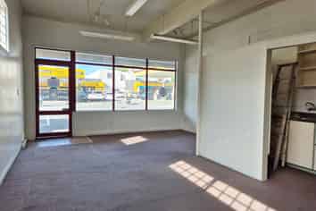 Compact Retail Space in Kilbirnie
