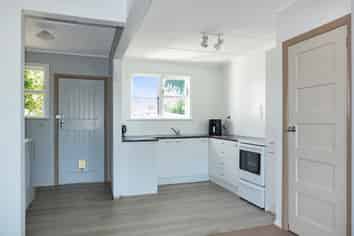 8 Johnston Street, Foxton