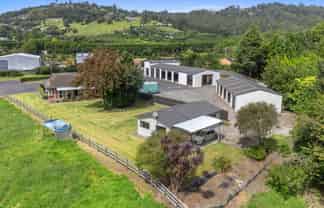 36 Loop Road, Te Puna