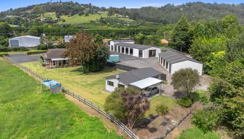 36 Loop Road, Te Puna