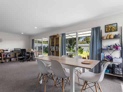 36 Loop Road, Te Puna