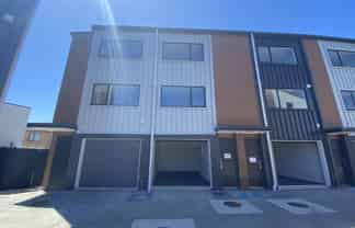 5 Marumaru Lane, Manurewa