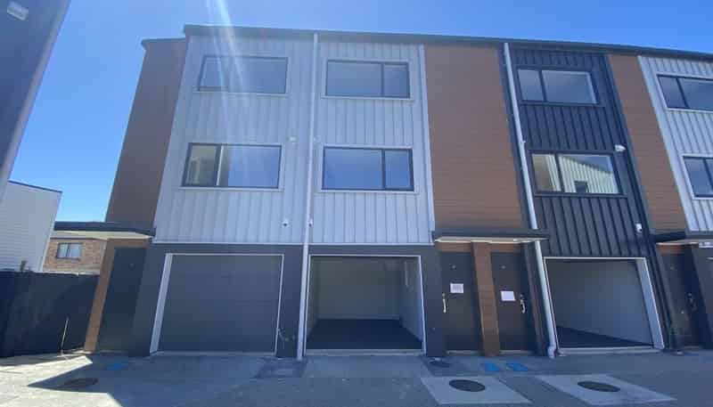 5 Marumaru Lane, Manurewa