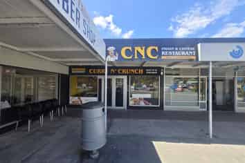 Fully equipped food shop in busy Kaiti Hub