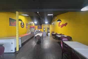 Fully equipped food shop in busy Kaiti Hub