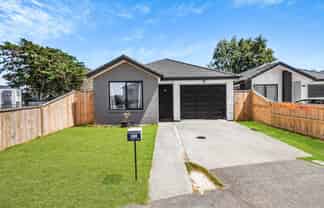 61 Rorotu Avenue, Karaka