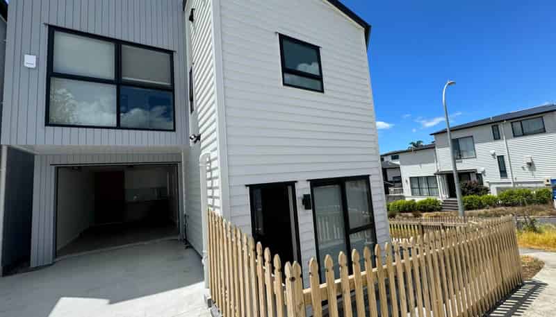 2A Paina Crescent, Massey